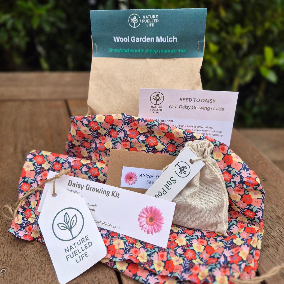 Daisy Growing Kit – Seeds, Soil Pods & Wool Mulch Gift Set
